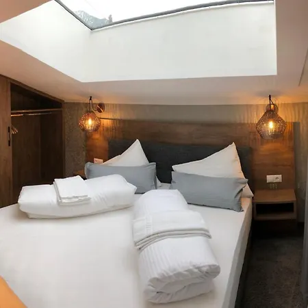 아파트호텔 Lakeside Seefeld 제펠드 인 티롤