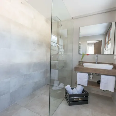 アパートホテル Lakeside Seefeld