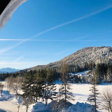 Lakeside Seefeld 아파트호텔