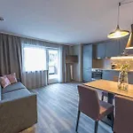 ليكسايد سيفيلد 4*