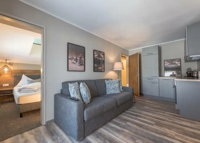 Aparthotel Lakeside Seefeld 4*
